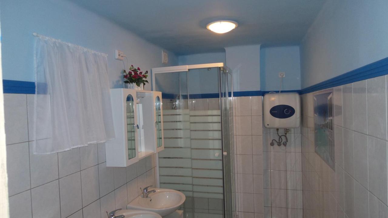 Tiszavirag Apartmanhaz Apartment Szeged Luaran gambar